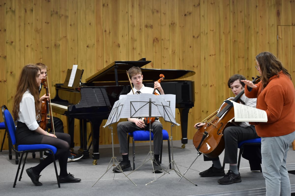 Gould Piano Trio Visits Alleyn’s for Masterclass and Concert