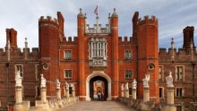 Alleyn's Cranmer Finalists Go to Hampton Court