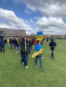 Around Dulwich Online Magazine: Alleyn's Sponsored Walk for Ukraine