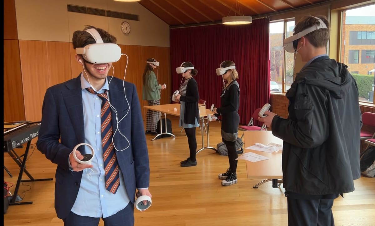 Virtual Lab Tour at UCL